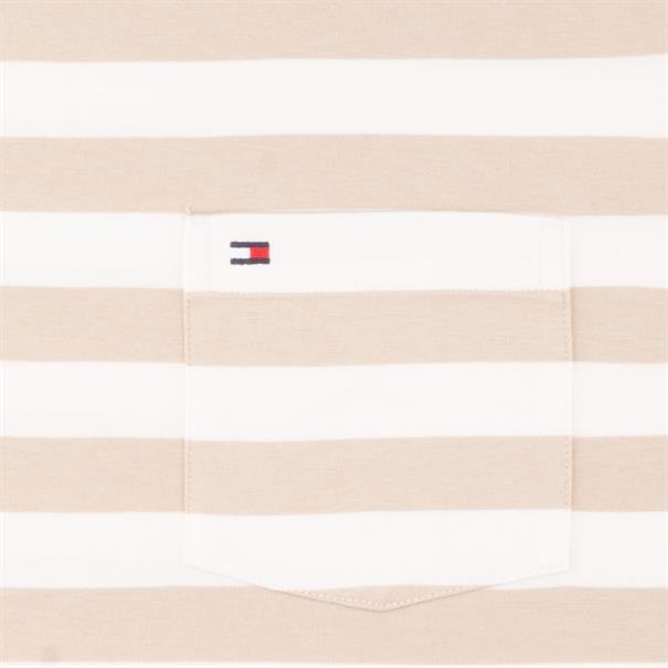 TOMMY HILFIGER T-Shirt mit Brusttasche weiß